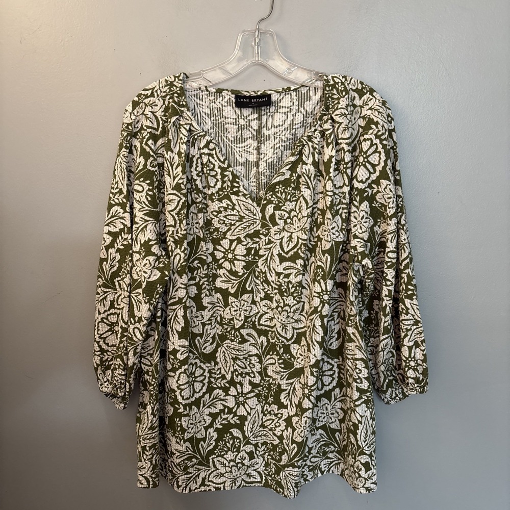 Lane Bryant‎ Women's Green Floral Textured Cotton Blouse Seersucker V Neck Sz 14